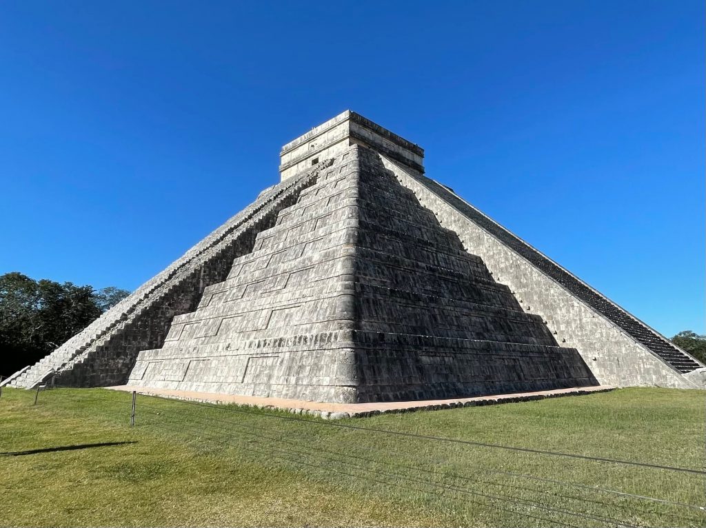 ancient mayan pyramid - energetic portals